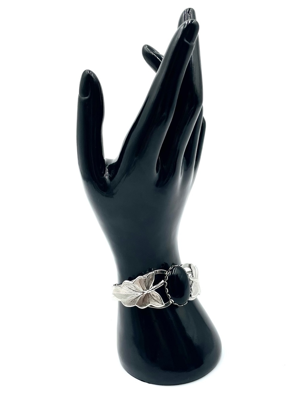 Vintage Silver-Tone Leaf & Black Oval Statement Bracelet